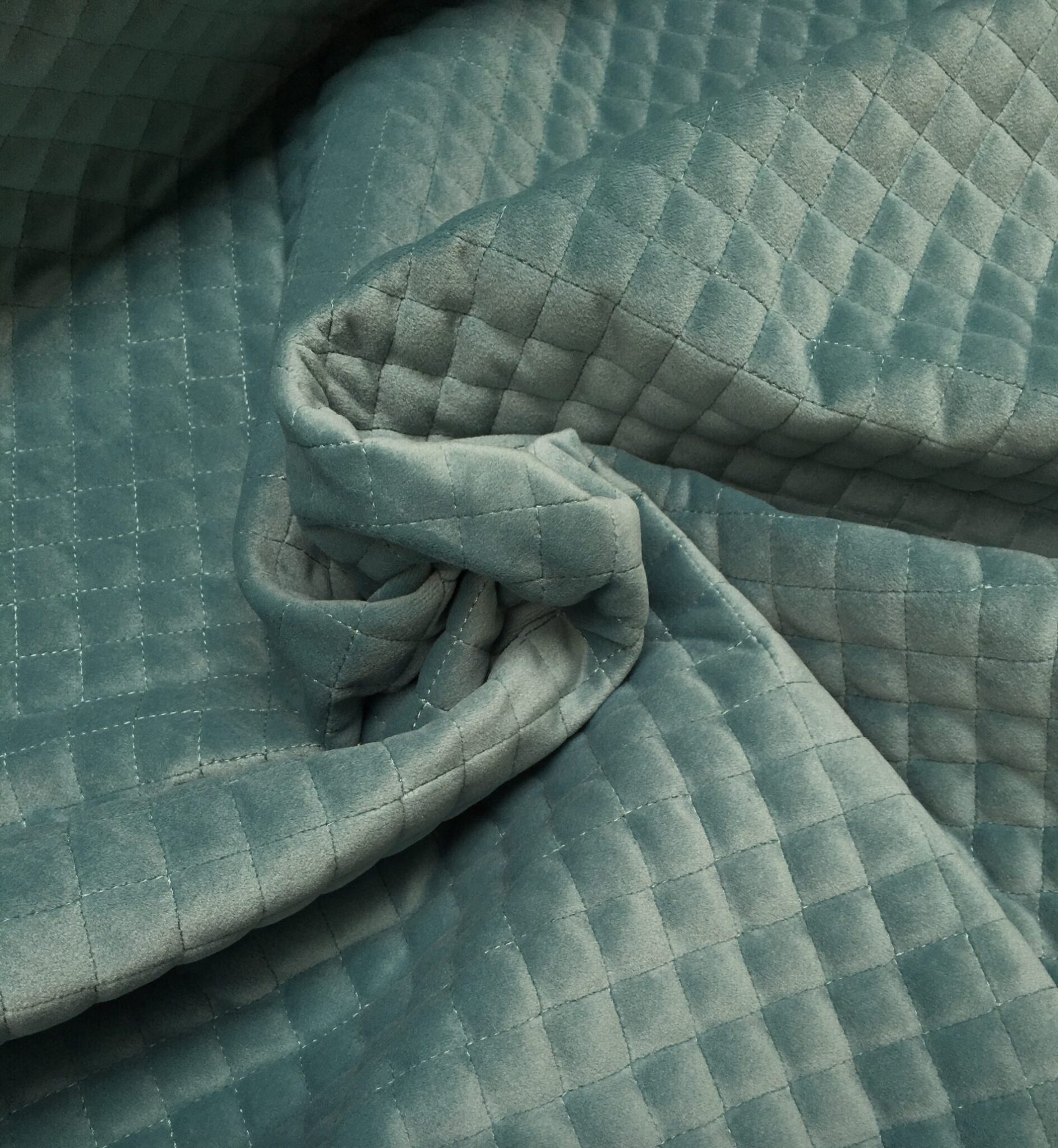 Quiltet velour i mint fra Skumhuset.