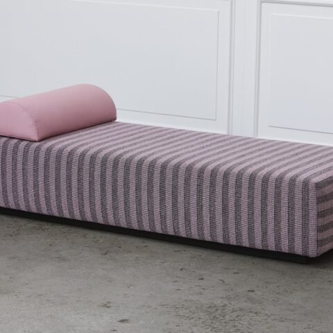 Memphis Daybed betrukket med Pulsar 0659