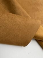 Calfskin - Imiteret kalveskind i genanvendt polyester, i farven bronze farvenummer 14