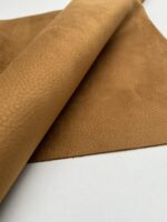 Calfskin - Imiteret kalveskind i genanvendt polyester, i farven bronze farvenummer 14