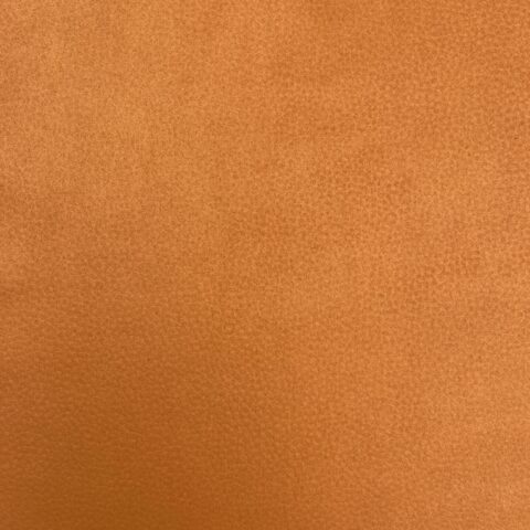 Calfskin - Imiteret kalveskind i genanvendt polyester, i farven Cognac farvenummer 18