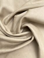 Calfskin - Imiteret kalveskind i genanvendt polyester, i farven Taupe farvenummer 37