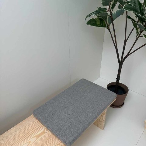 Archive Sale Item 015 - Mål: 80 x 50 x 5 cm - Grå