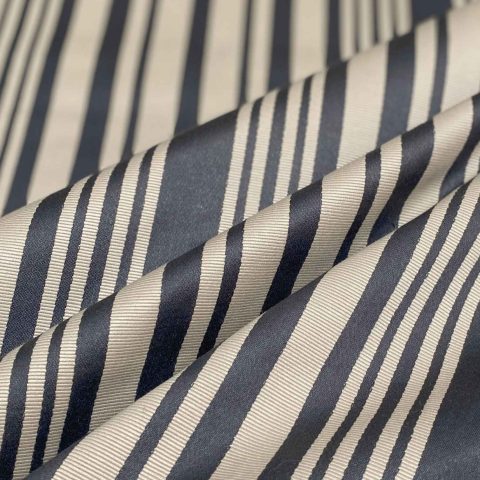 Carmen fra Sahco/Kvadrat - Møbelstof - Fv. 002